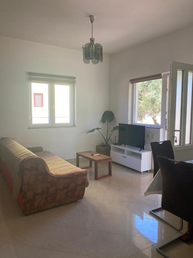 Apartman Ana Dobropoljana 外观 照片